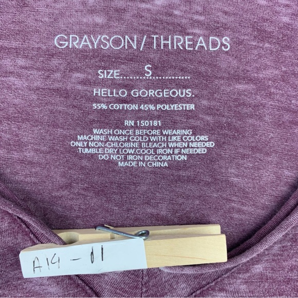 Grayson Threads Women's Wine Short Sleeve Top Size M & S NWT - Picture 4 of 4